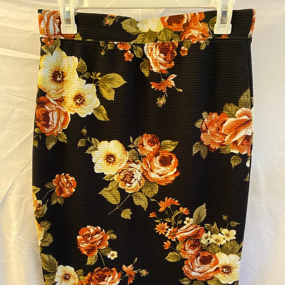 Iris - Fall Floral Body Con MIDI Skirt